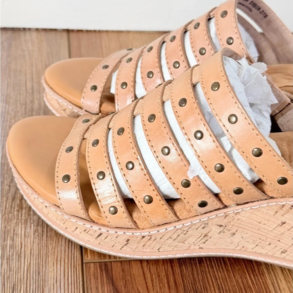 NEW Soft Walk Studded Brown Leather Wedge Open Toe Shoes Size 10Narrow